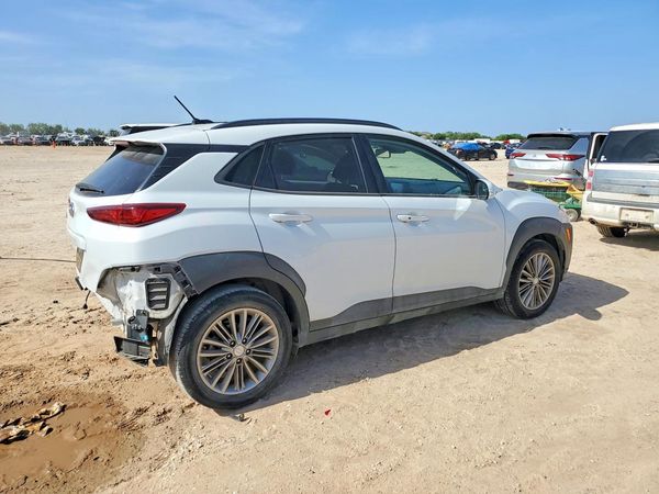 2018 HYUNDAI KONA SEL with Tech Pkg
