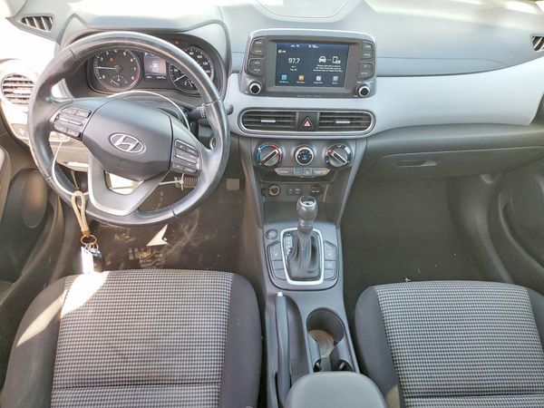 2018 HYUNDAI KONA SEL with Tech Pkg