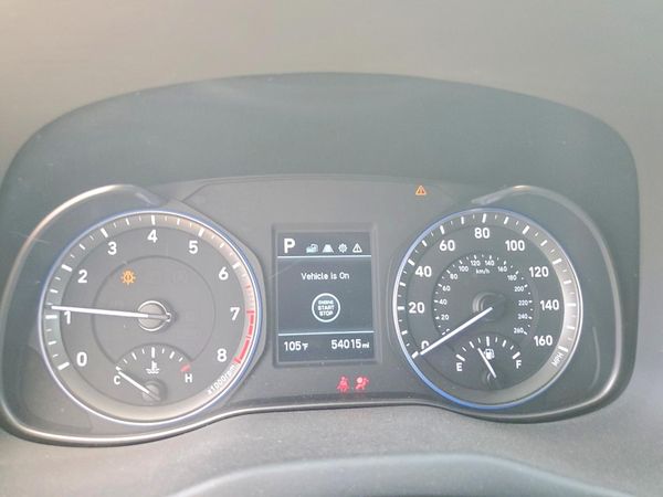 2018 HYUNDAI KONA SEL with Tech Pkg