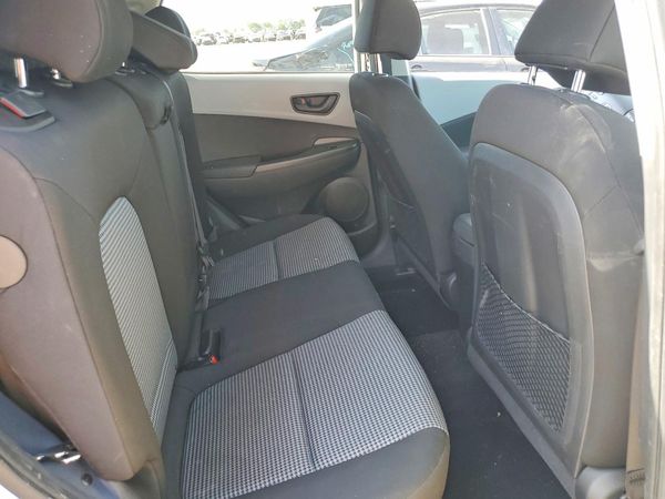 2018 HYUNDAI KONA SEL with Tech Pkg