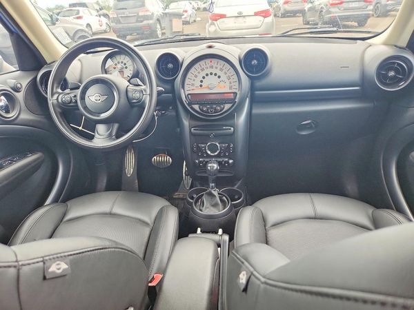 2013 MINI COOPER