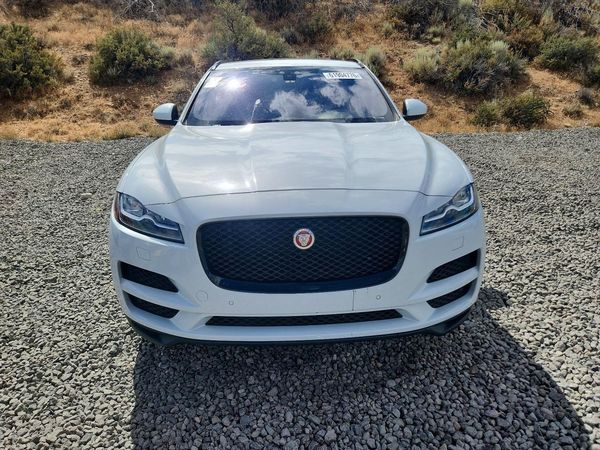2018 JAGUAR F-PACE Prestige