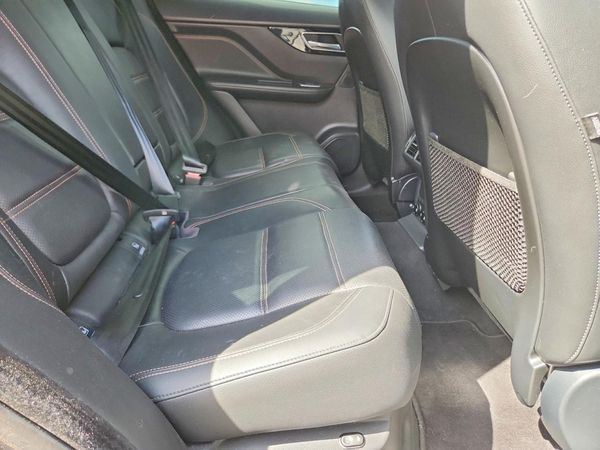 2018 JAGUAR F-PACE Prestige