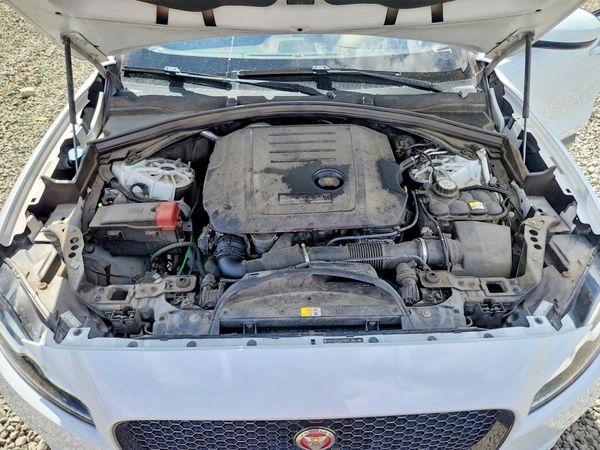 2018 JAGUAR F-PACE Prestige