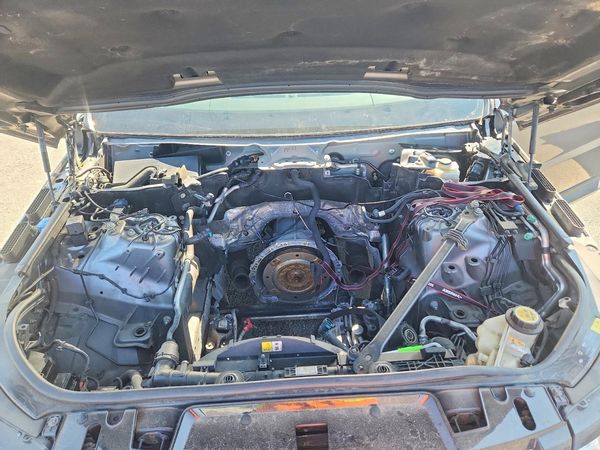 2014 LAND ROVER RANGEROVER HSE — Engine bay