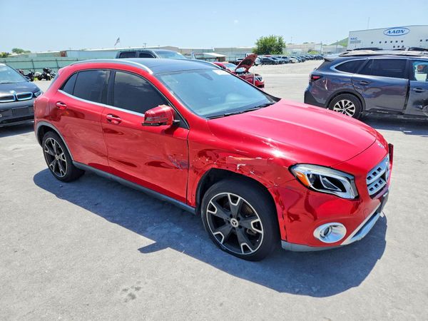 2018 MERCEDES-BENZ GLA