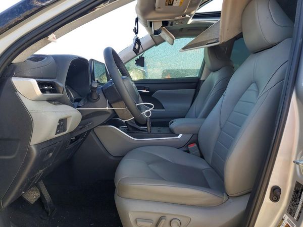 2023 TOYOTA HIGHLANDER