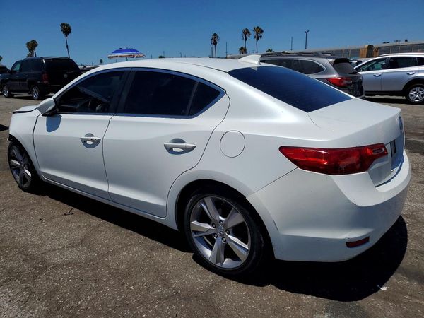 2013 ACURA ILX 20 TECH