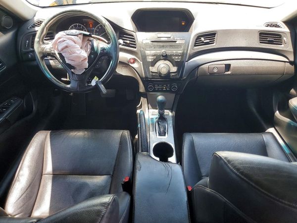 2013 ACURA ILX 20 TECH