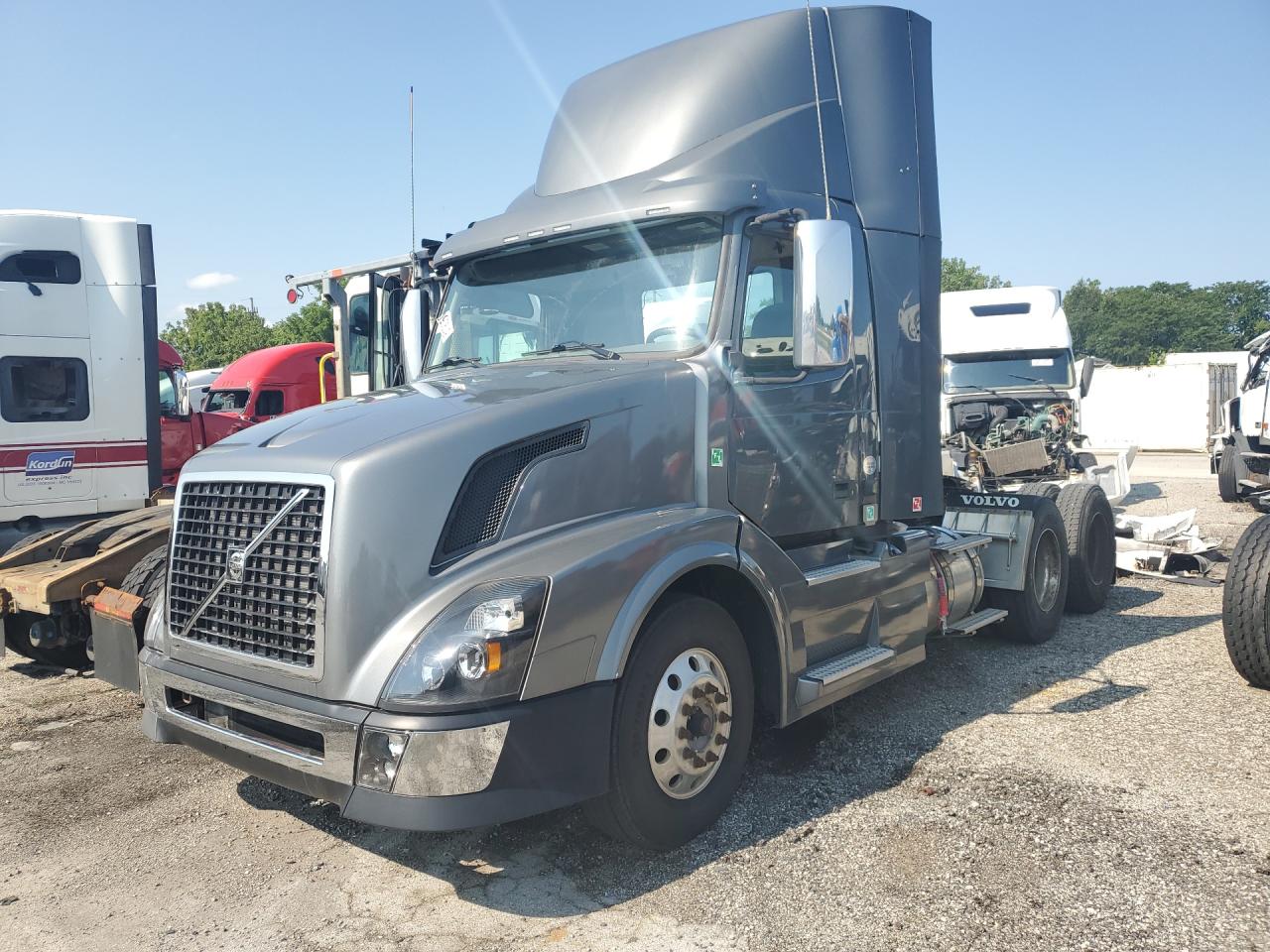 2014 VOLVO VNL