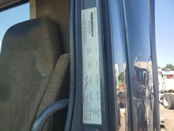 2014 VOLVO VNL