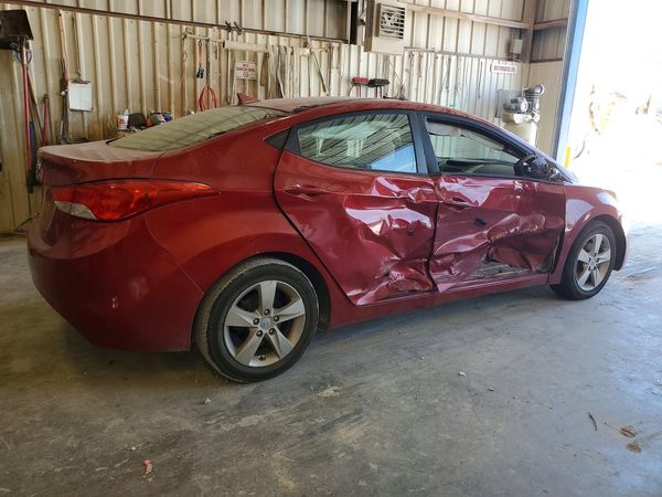 2013 HYUNDAI ELANTRA