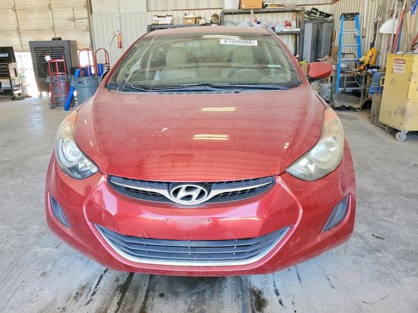 2013 HYUNDAI ELANTRA