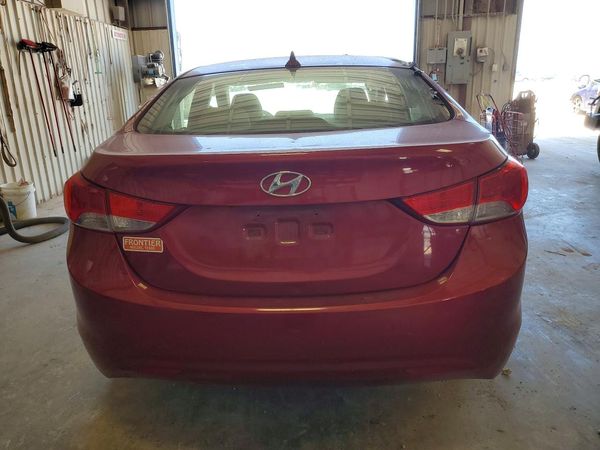 2013 HYUNDAI ELANTRA