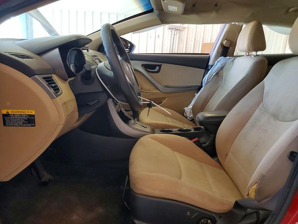 2013 HYUNDAI ELANTRA