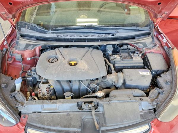 2013 HYUNDAI ELANTRA