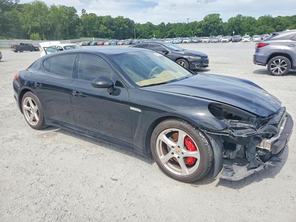 2013 PORSCHE PANAMERA Base (2WD), 4 (4WD)