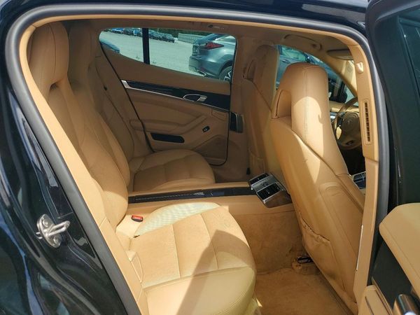 2013 PORSCHE PANAMERA Base (2WD), 4 (4WD)