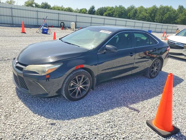2017 TOYOTA CAMRY