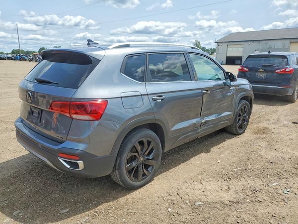 2022 VOLKSWAGEN TAOS SE