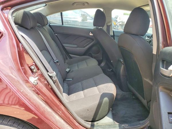 2018 KIA FORTE LX Base
