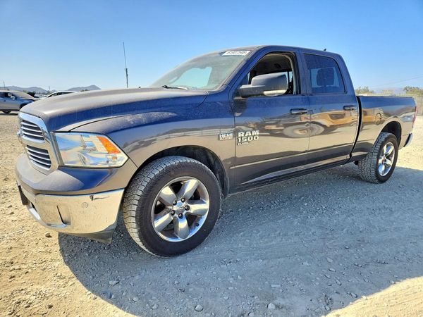2019 RAM 1500 CLASSIC SLT