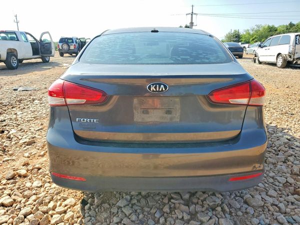 2018 KIA FORTE LX Base