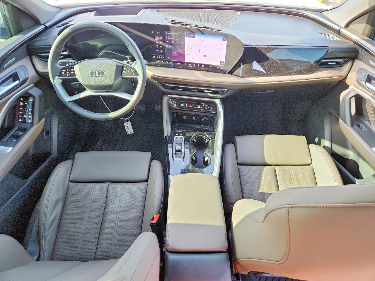 2025 AUDI Q5 quattro Premium Plus