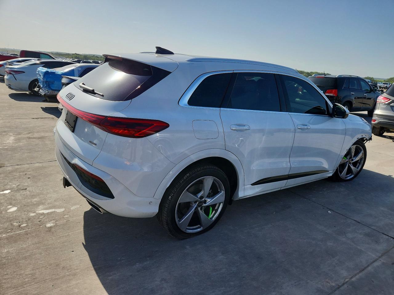 2025 AUDI Q5 quattro Premium Plus