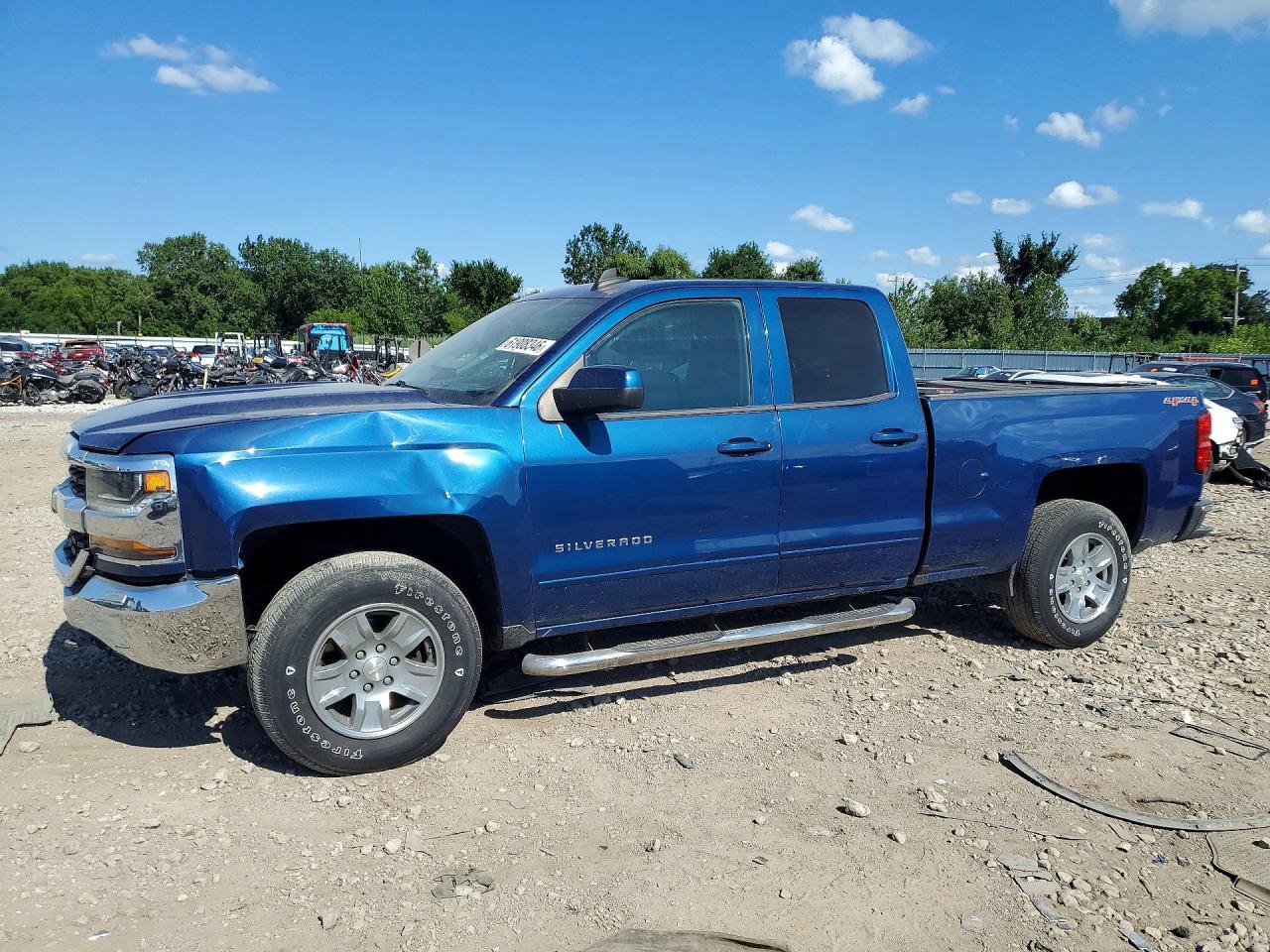 2017 CHEVROLET SILVERADO LT