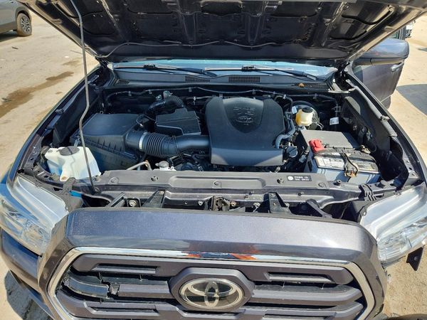 2019 TOYOTA TACOMA SR5