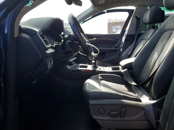 2021 AUDI Q5 quattro Premium — DENT