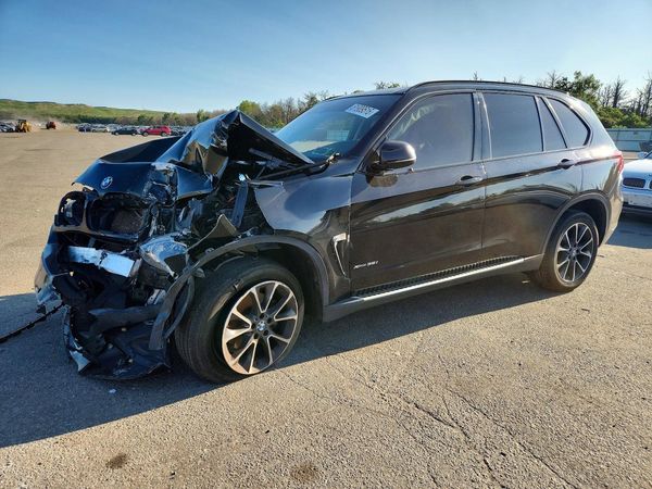 2016 BMW X5 xDrive35i — Front 3/4