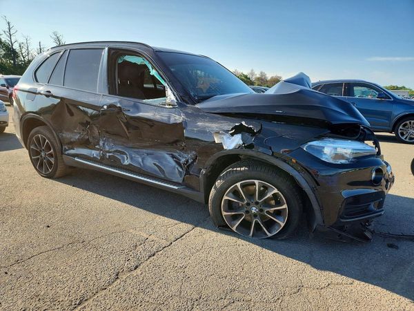 2016 BMW X5 xDrive35i — Passenger 3/4
