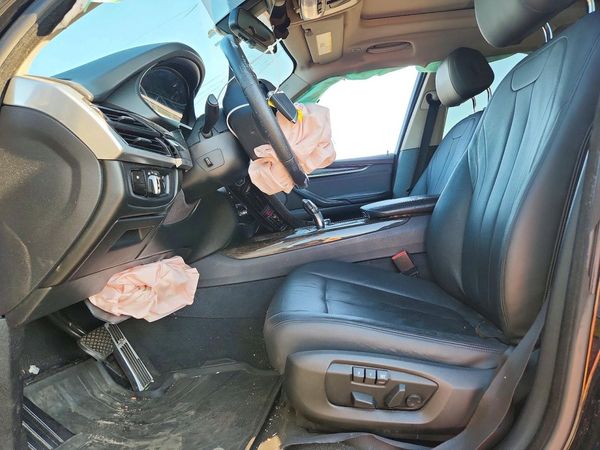 2016 BMW X5 xDrive35i — DENT