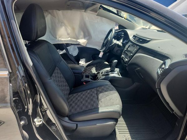 2022 NISSAN ROGUE SPORT SV — DENT