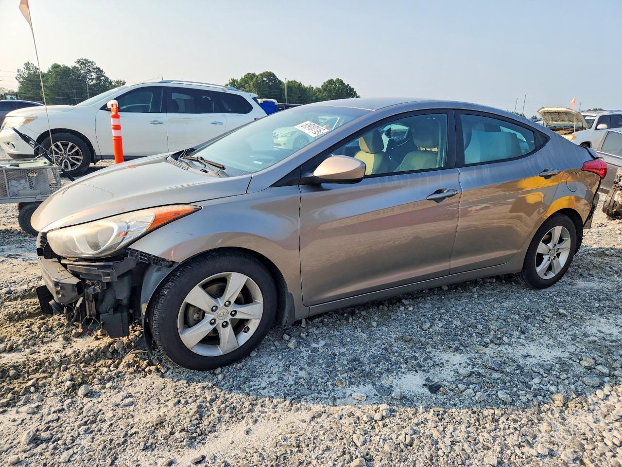 2013 HYUNDAI ELANTRA