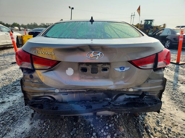 2013 HYUNDAI ELANTRA