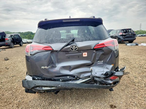 2018 TOYOTA RAV4 Adventure/XLE