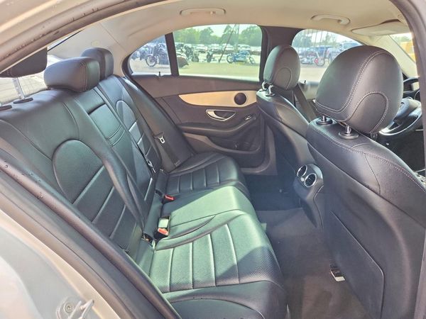 2015 MERCEDES-BENZ C Base