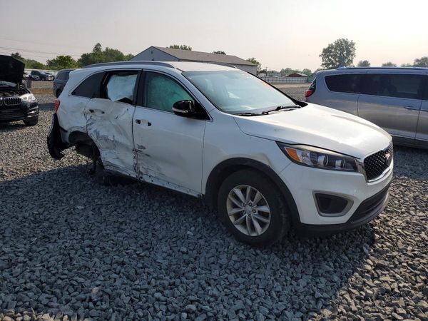 2016 KIA SORENTO L / LX