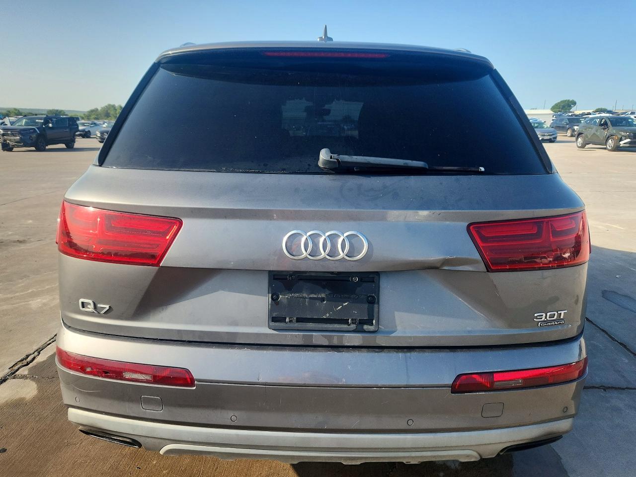 2017 AUDI Q7 quattro Premium