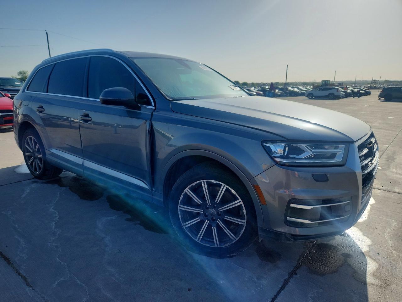 2017 AUDI Q7 quattro Premium