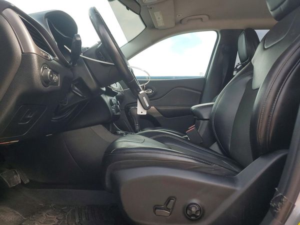 2019 JEEP CHEROKEE LATITUDE PLUS 4X4