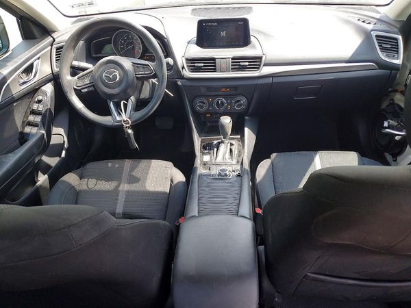 2017 MAZDA 3