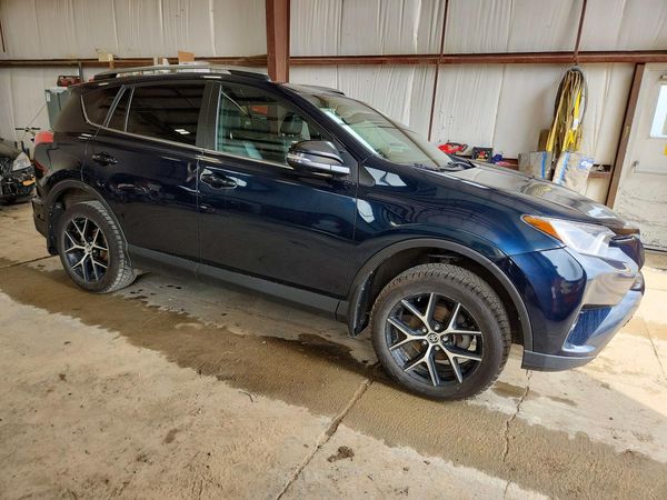 2018 TOYOTA RAV4 SE