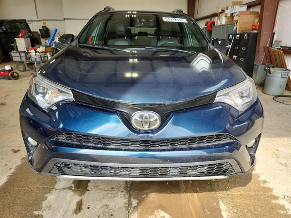 2018 TOYOTA RAV4 SE