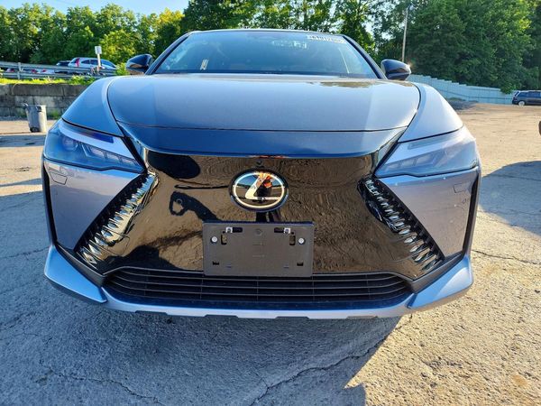 2025 LEXUS RZ 450e