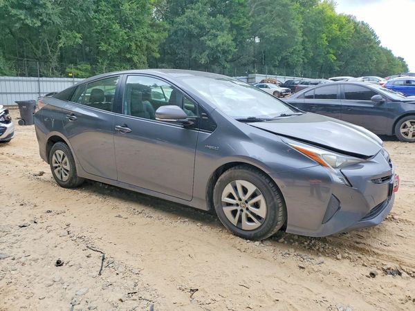 2018 TOYOTA PRIUS