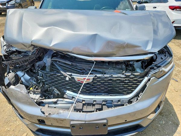 2024 CADILLAC XT6 Luxury